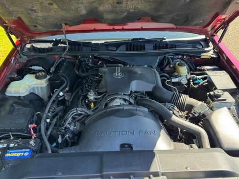Used 1996 Lincoln Town Car Signature RWD image 27