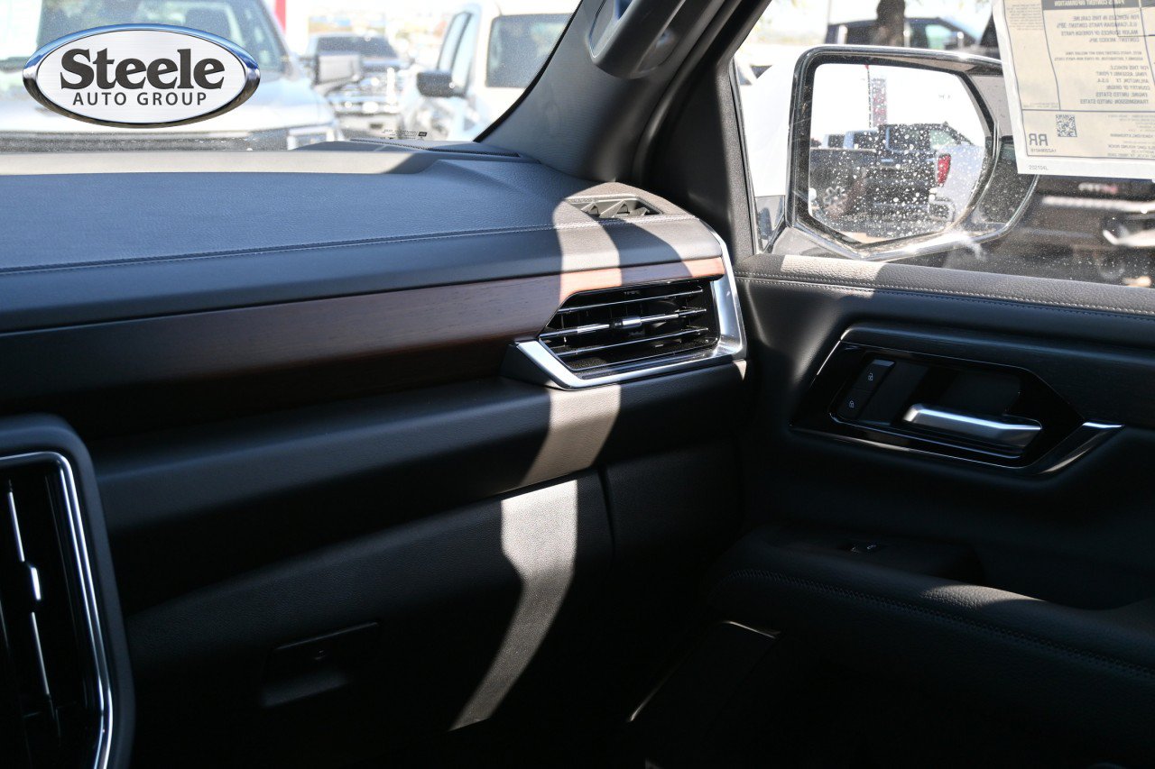 New 2026 GMC Yukon Denali w/ Advanced Technology Package RWD image 16