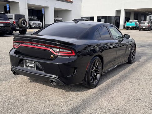 Used 2020 Dodge Charger Scat Pack image 12