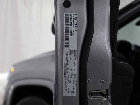 Used 2023 Jeep Compass High Altitude AWD/4WD image 42