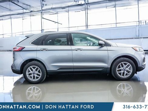 Used 2022 Ford Edge SEL w/ Convenience Package image 32