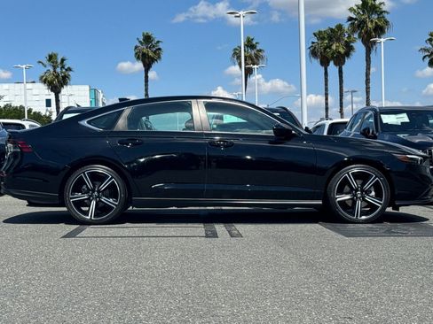 Used 2024 Honda Accord Sport image 3