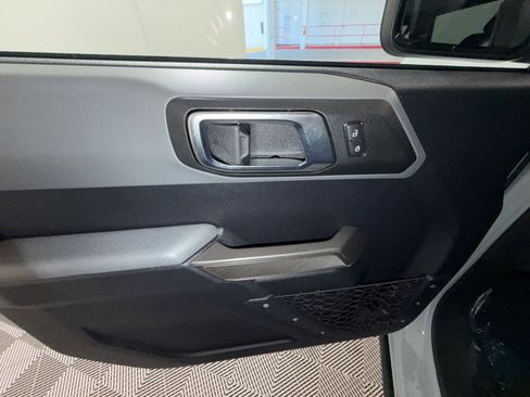 Used 2023 Ford Bronco Black Diamond image 15