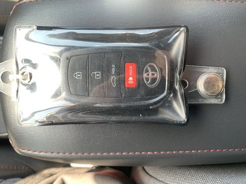 Used 2023 Toyota Corolla SE image 15