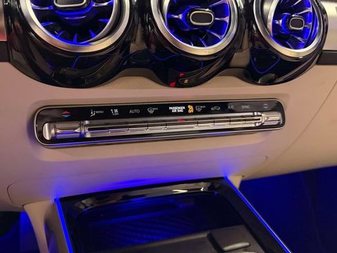 Certified 2026 Mercedes-Benz GLB 250 4MATIC image 30