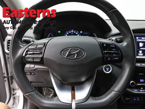 Used 2019 Hyundai Ioniq Electric FWD image 10