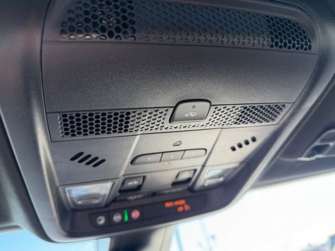 Used 2024 Cadillac XT5 Premium Luxury image 21