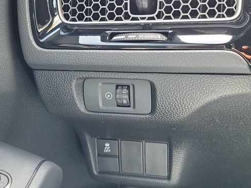Used 2025 Honda Civic Sport image 19