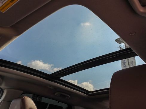 Used 2024 Acura MDX FWD w/ Technology Package image 32