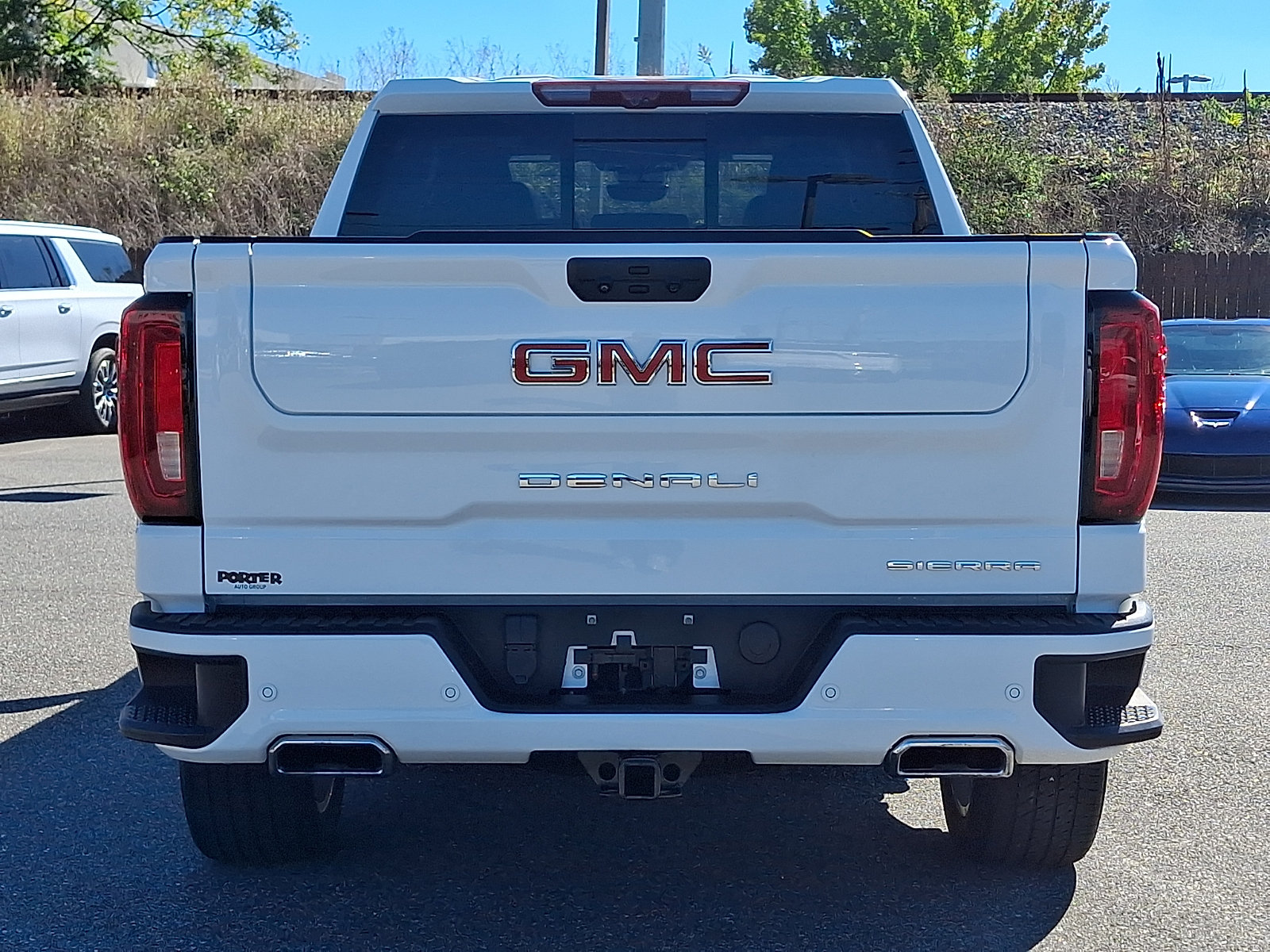 Certified 2023 GMC Sierra 1500 Denali w/ Denali Reserve Package AWD/4WD image 5