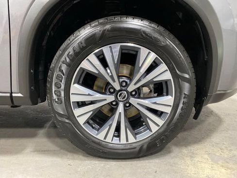Used 2021 Nissan Rogue SV AWD/4WD image 31