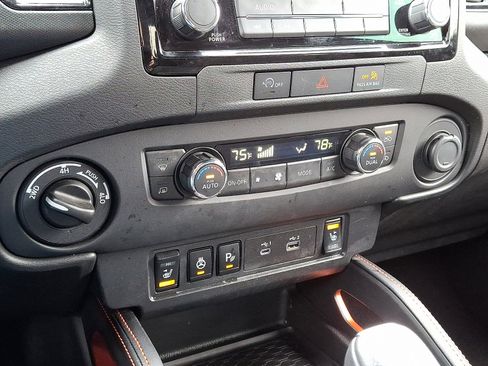 Certified 2023 Nissan Frontier PRO-4X w/ Pro Convenience Package AWD/4WD image 17