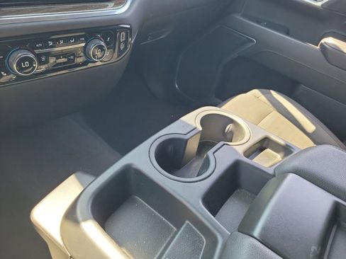 Used 2025 Chevrolet Silverado 1500 LT image 30