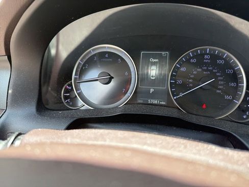 Used 2018 Lexus ES 350 w/ Luxury Package w/Wood Trim FWD image 2