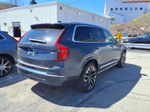 New 2026 Volvo XC90 T8 Plus w/ Protection Package Premier AWD/4WD image 3