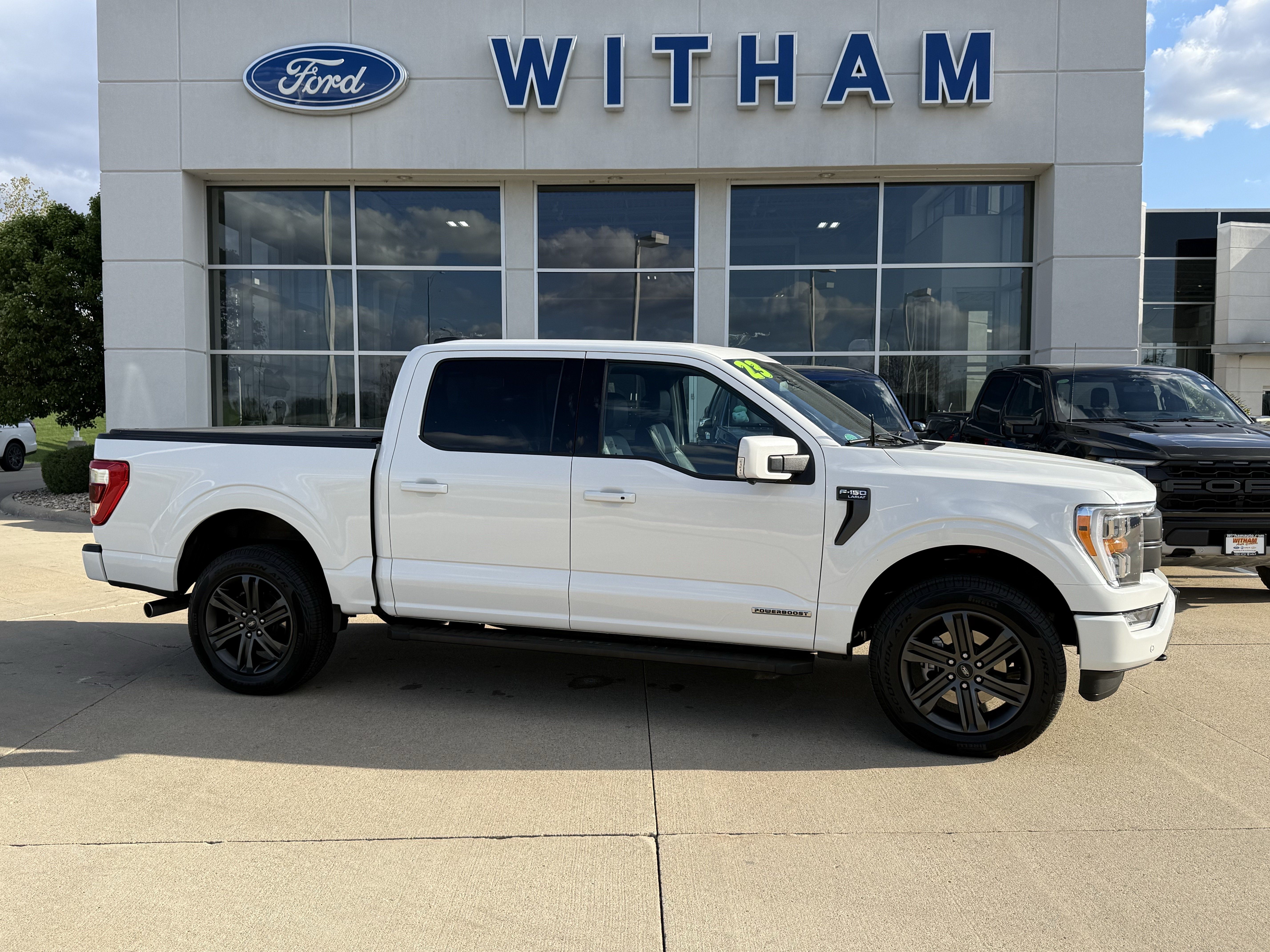 Used 2023 Ford F150 Lariat AWD/4WD image 3