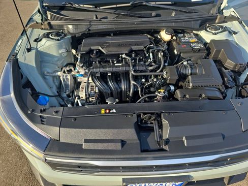 Used 2025 Kia K4 FWD image 19