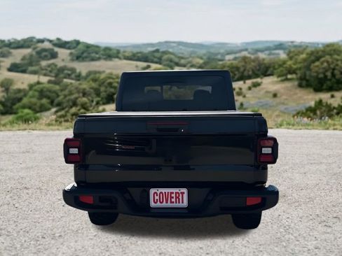Used 2022 Jeep Gladiator Sport AWD/4WD image 9