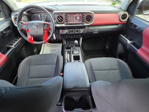 Certified 2023 Toyota Tacoma SR5 image 4