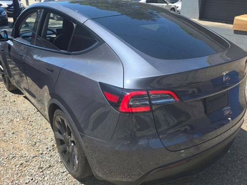 Used 2021 Tesla Model Y Long Range AWD/4WD image 4