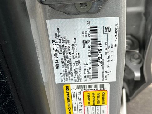 Used 2019 Ford Fusion Titanium image 24