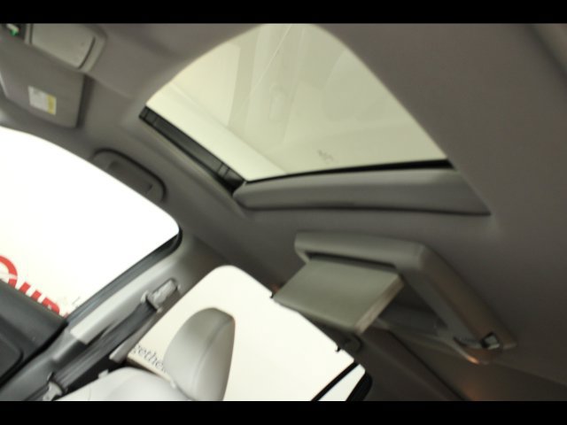 Used 2021 Honda Pilot Elite image 34