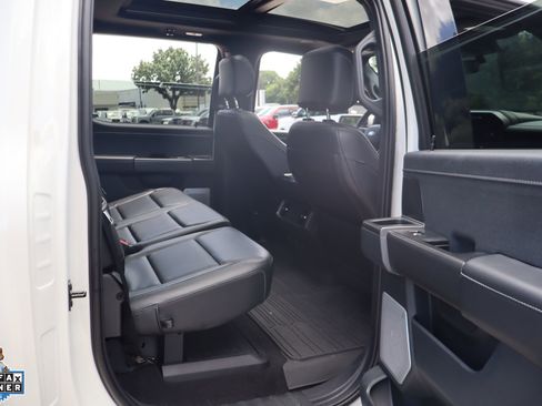 Used 2025 Ford F150 Lariat w/ Equipment Group 502A High AWD/4WD image 29
