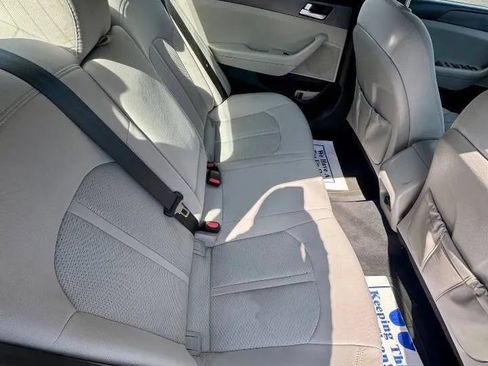 Used 2016 Hyundai Sonata SE FWD image 8