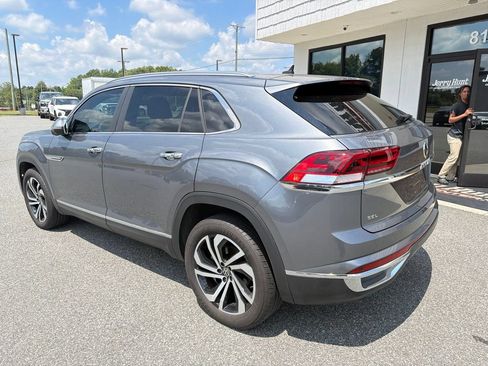 Used 2023 Volkswagen Atlas Cross Sport SEL AWD/4WD image 7