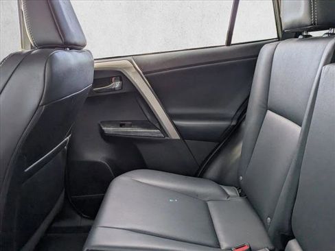 Used 2017 Toyota RAV4 Platinum image 18