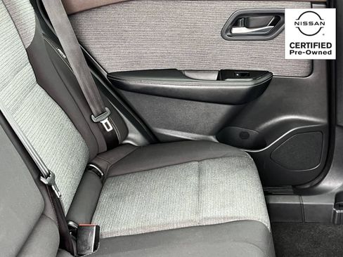 Certified 2023 Nissan Rogue SV FWD image 11