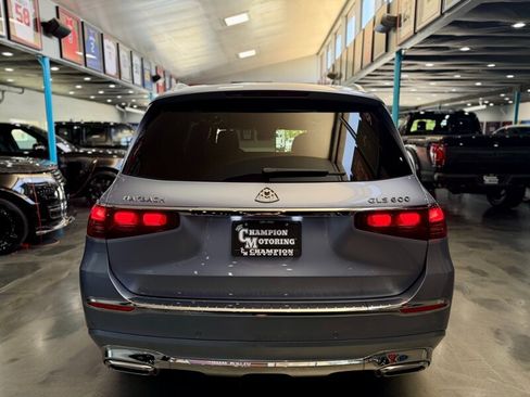 Used 2026 Mercedes-Benz Maybach GLS 600 4MATIC image 5