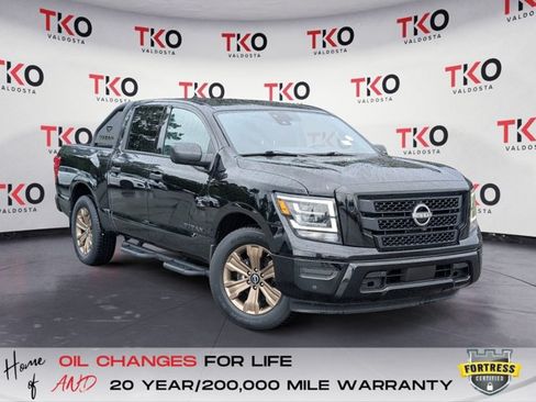 Certified 2024 Nissan Titan SV w/ SV Bronze Edition Package RWD image 1