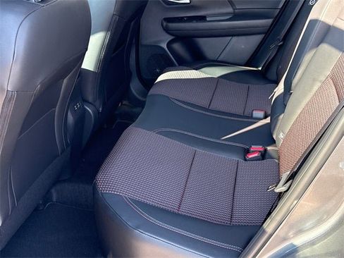 New 2026 Nissan Kicks SR image 18