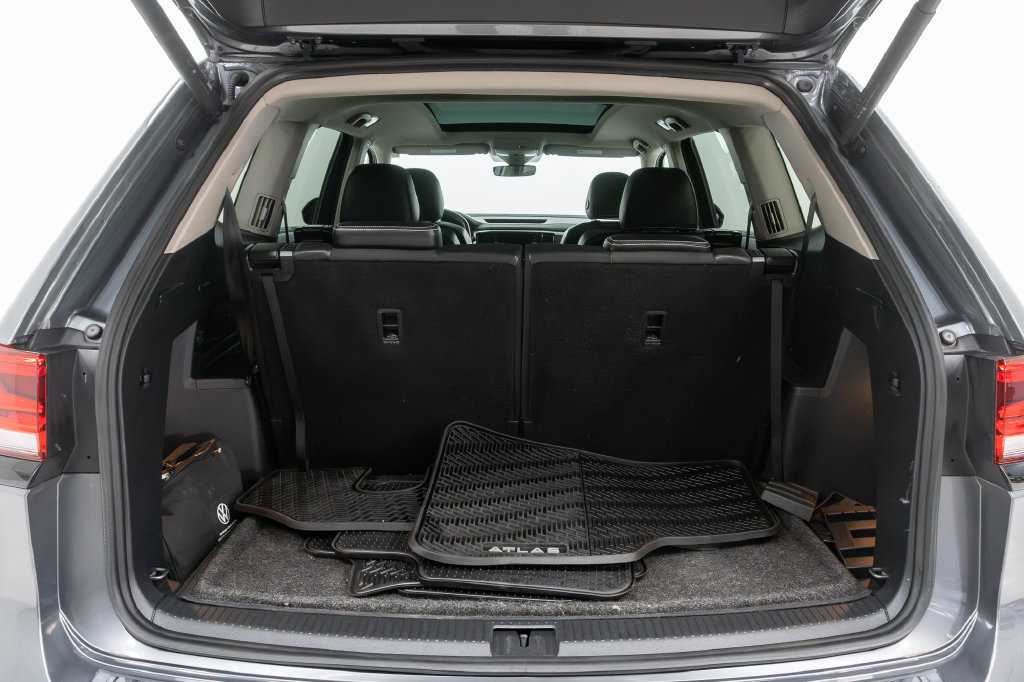 Used 2023 Volkswagen Atlas SEL R-Line AWD/4WD image 29