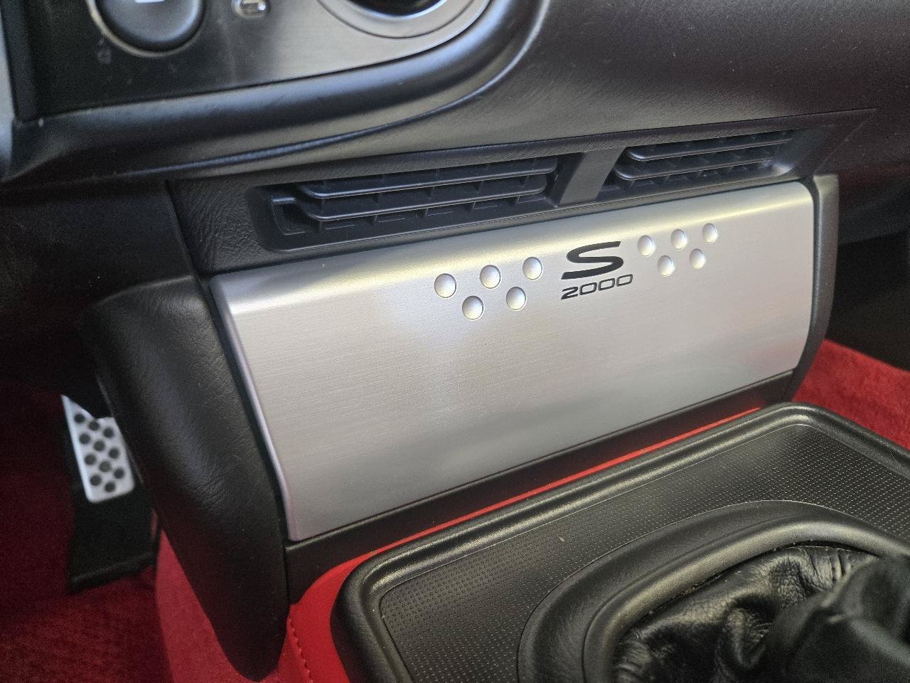 Used 2004 Honda S2000 image 14