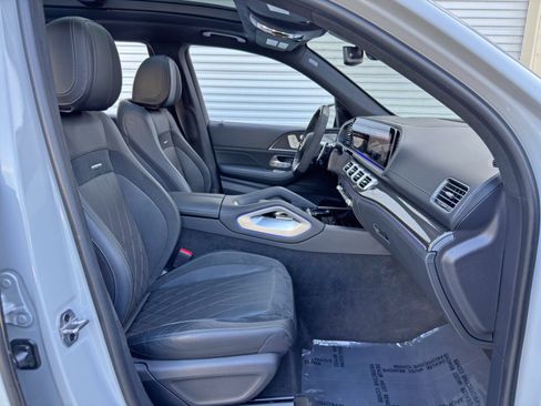 Used 2024 Mercedes-Benz GLS 63 AMG 4MATIC image 16