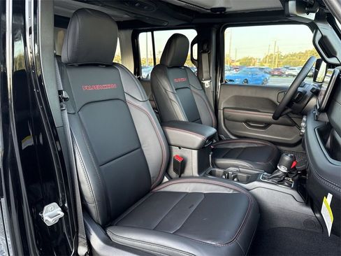 New 2025 Jeep Wrangler Unlimited Rubicon w/ Steel Bumper Group image 26