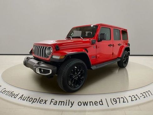 Used 2025 Jeep Wrangler Unlimited Sahara w/ Safety Group AWD/4WD image 1