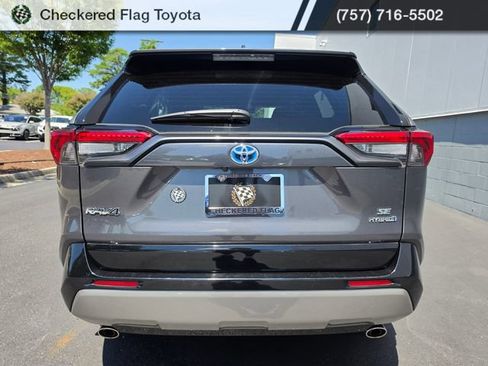 Used 2023 Toyota RAV4 SE w/ Convenience Package AWD/4WD image 4