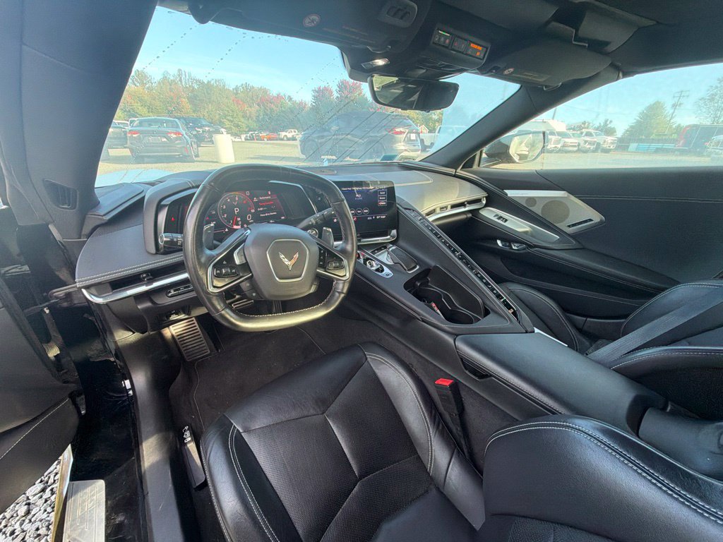Used 2020 Chevrolet Corvette Stingray Preferred Cpe w/ 2LT Preferred Equipment Group RWD image 16