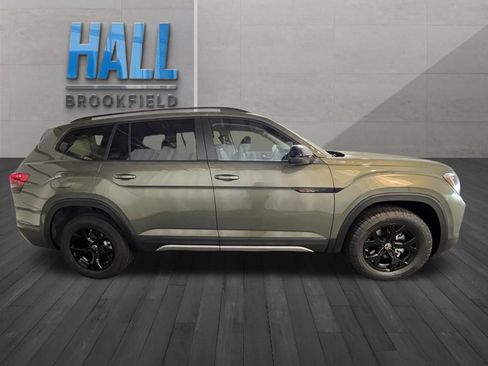 New 2026 Volkswagen Atlas Peak Edition AWD/4WD image 6