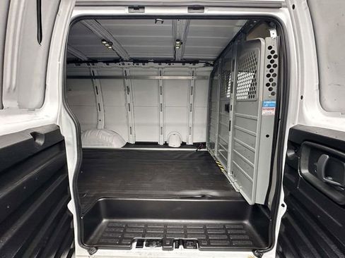 Used 2023 Chevrolet Express 2500 w/ Driver Convenience Package image 19