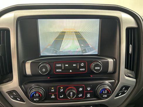 Used 2015 GMC Sierra 1500 SLT w/ SLT Crew Cab Value Package AWD/4WD image 15