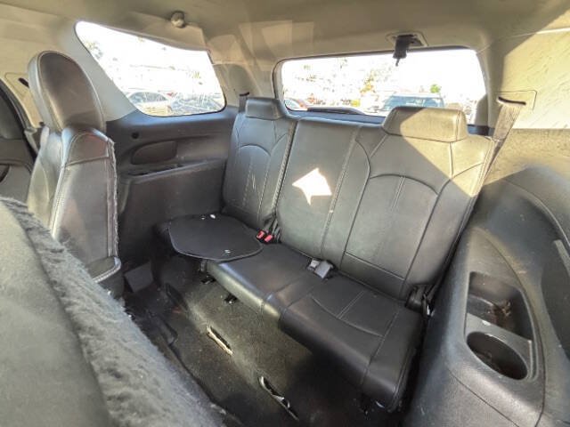 Used 2015 GMC Acadia SLT FWD image 12