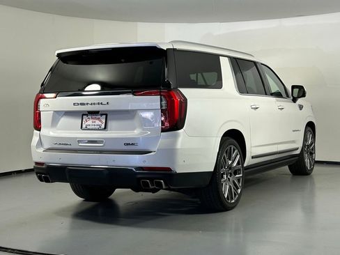 Used 2025 GMC Yukon XL Denali Ultimate w/ LPO, Floor Liner Package AWD/4WD image 7