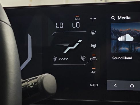 Used 2025 Kia K4 EX FWD image 18