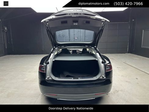 Used 2012 Tesla Model S Signature Performance image 39