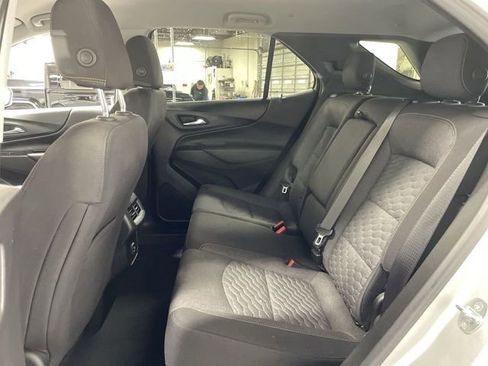 Used 2020 Chevrolet Equinox LT w/ Driver Convenience Package image 23