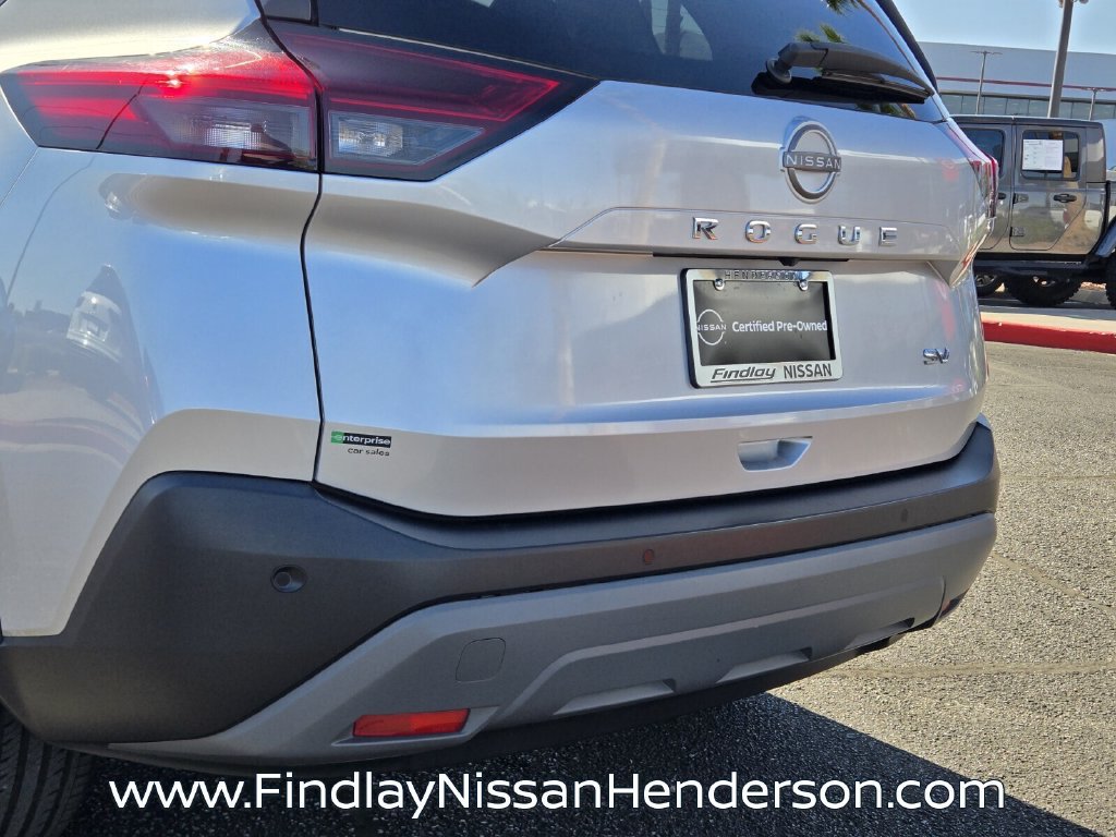 Used 2023 Nissan Rogue SV FWD image 5